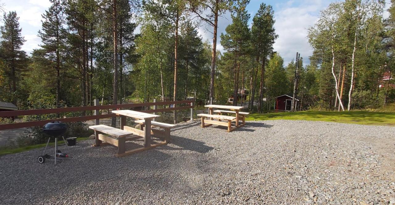 Hillside Rooms Ivalo Exterior photo